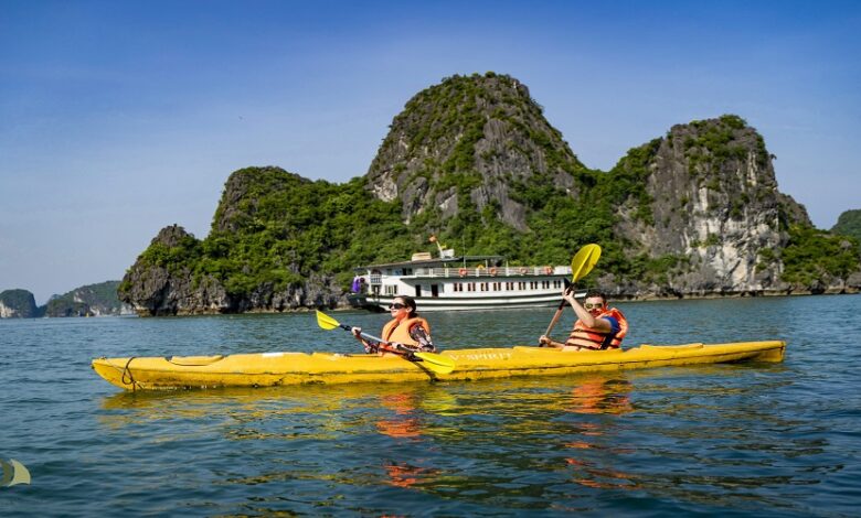 best halong bay cruises 2019 compreso kayak relax swim cave e pasti completi